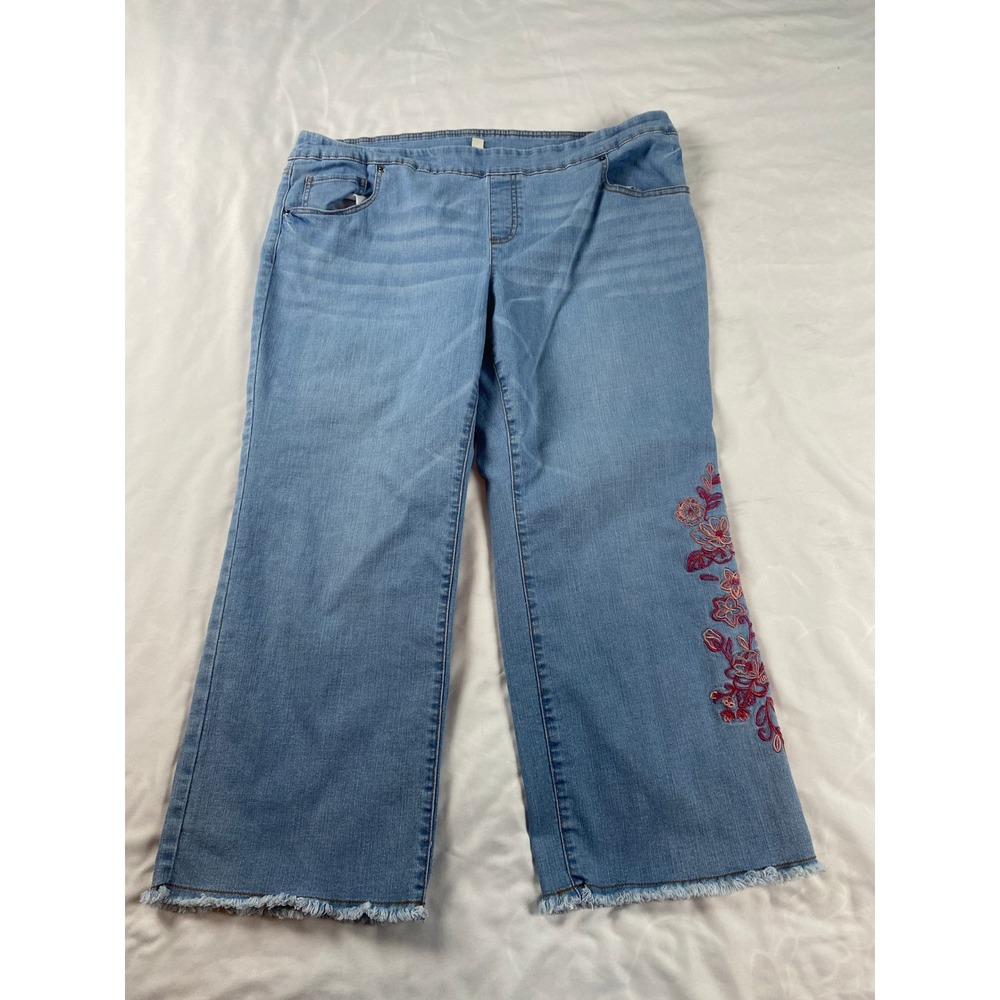 The Pioneer Woman Embroidered Jeans Womens XL Blue Excellent Floral Frayed Hem